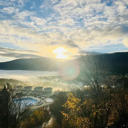 Weranda śnieżka Klimatyczne Mieszkanie Z Widokiem Na śnieżkę 10 Minut Do świątyni Wang I Wycigów Apartamento *