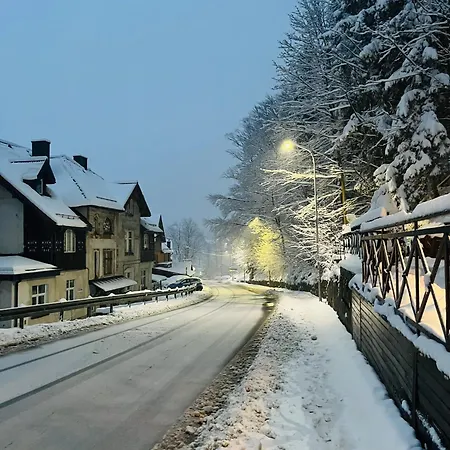 Weranda śnieżka Klimatyczne Mieszkanie Z Widokiem Na śnieżkę 10 Minut Do świątyni Wang I Wycigów Apartamento Karpacz