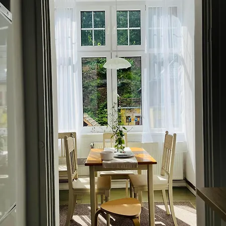 Apartment Weranda Sniezka Klimatyczne Mieszkanie Z Widokiem Na Sniezke 10 Minut Do Wyciagow I Swiatyni Wang, Parking W Cenie *