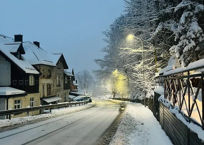 Weranda Sniezka Klimatyczne Mieszkanie Z Widokiem Na Sniezke 10 Minut Do Wyciagow I Swiatyni Wang, Parking W Cenie Appartement Karpacz