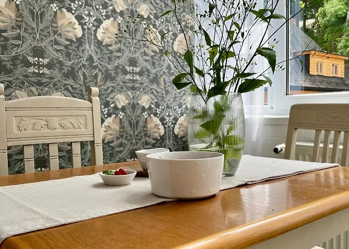 Appartement Weranda Sniezka Klimatyczne Mieszkanie Z Widokiem Na Sniezke 10 Minut Do Wyciagow I Swiatyni Wang, Parking W Cenie Karpacz